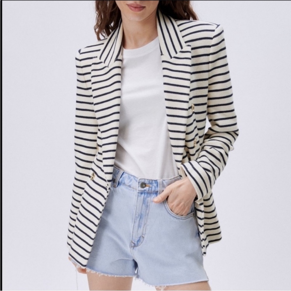 Joie Striped Blazer and White Pants Outfit - Picture 3 of 16
